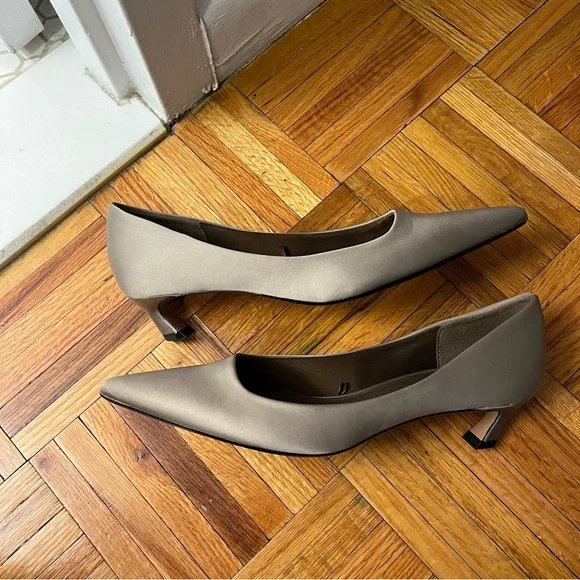 Zara Curved Kitten Heels - Picture 5 of 7